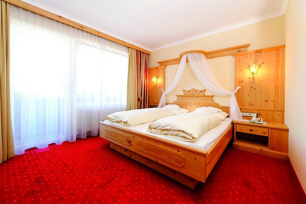 Hotel Seefelderhof Зеефелд в Тирол Екстериор снимка